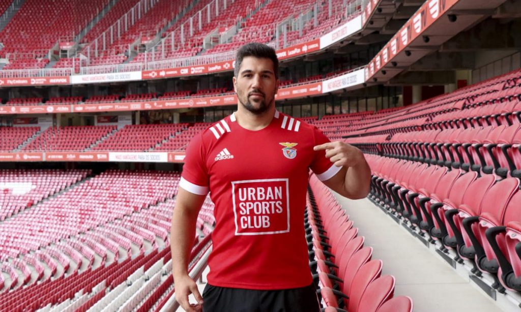 Esta semana o Benfica anunciou a contratação de Thibault de Freitas, jogador luso-descendente de 29 anos, para a sua equipa de rugby.