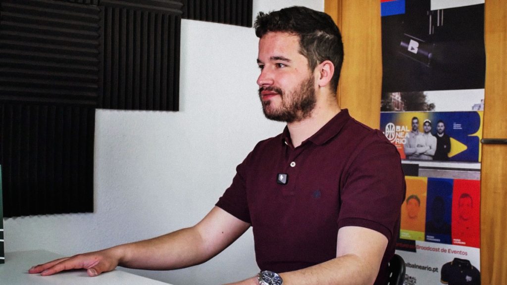 Francisco Moreira: O ADN do treinador português revelado em “Entre(linhas) e Ideias